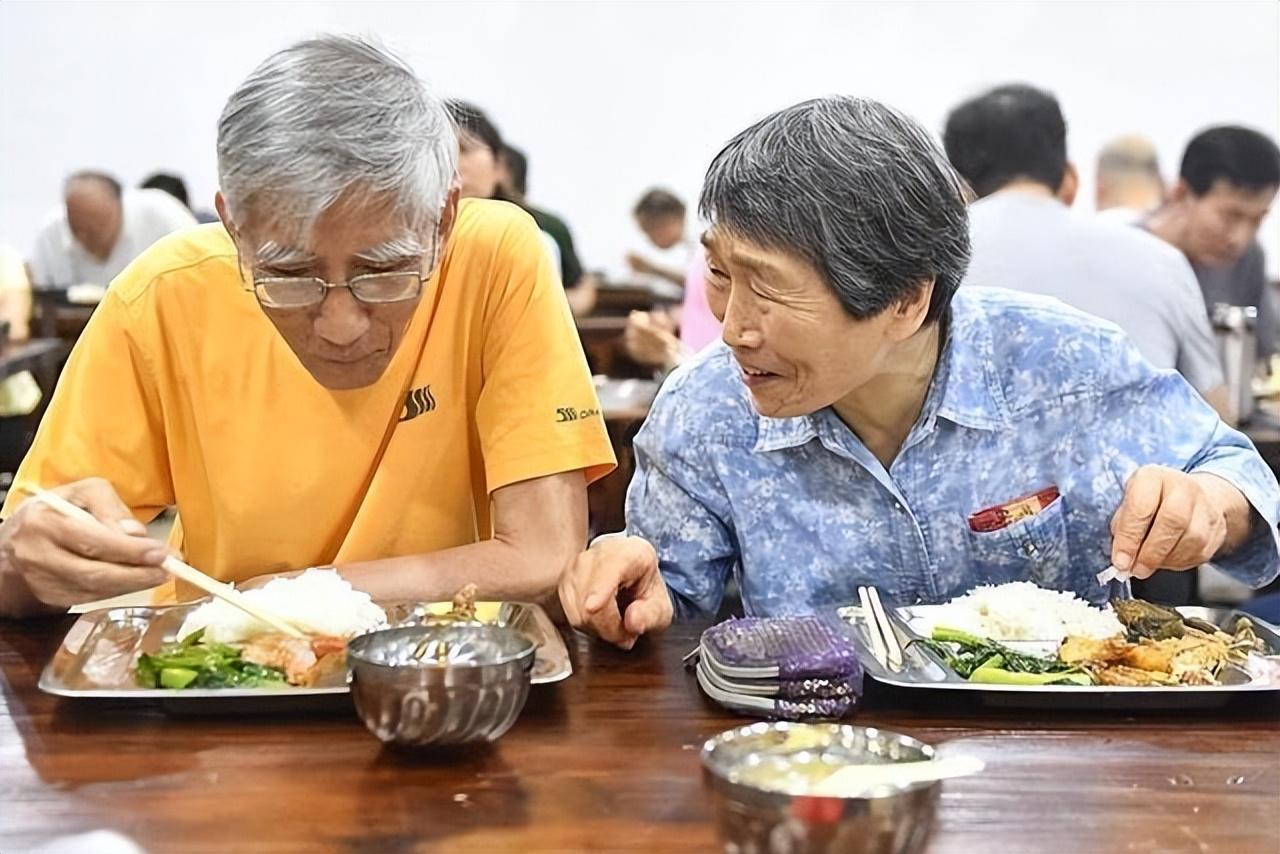 九个月宝宝的饮食规划，妈咪如何合理安排宝宝的食量